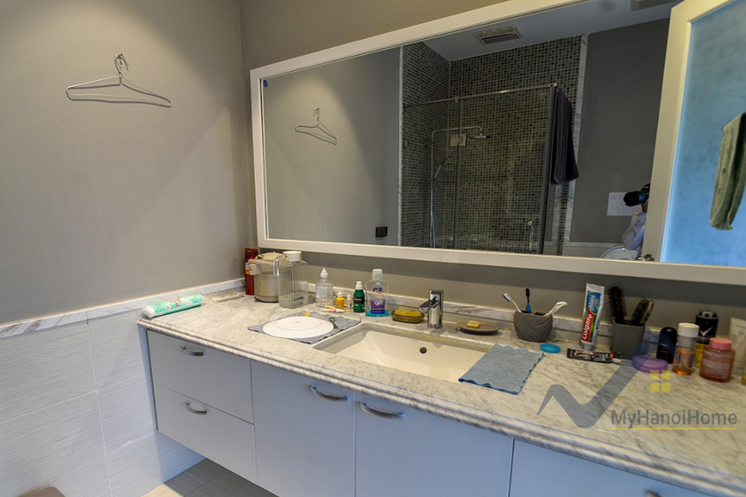 Cho thuê biệt thự Vinhomes Riverside Full đồ gần trường BIS 10