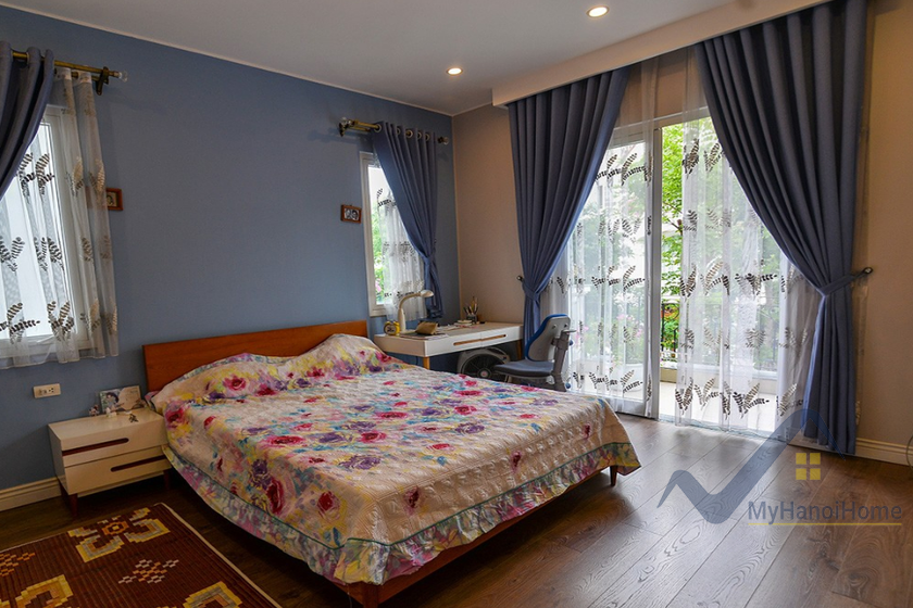 Cho thuê biệt thự Vinhomes Riverside Full đồ gần trường BIS 11
