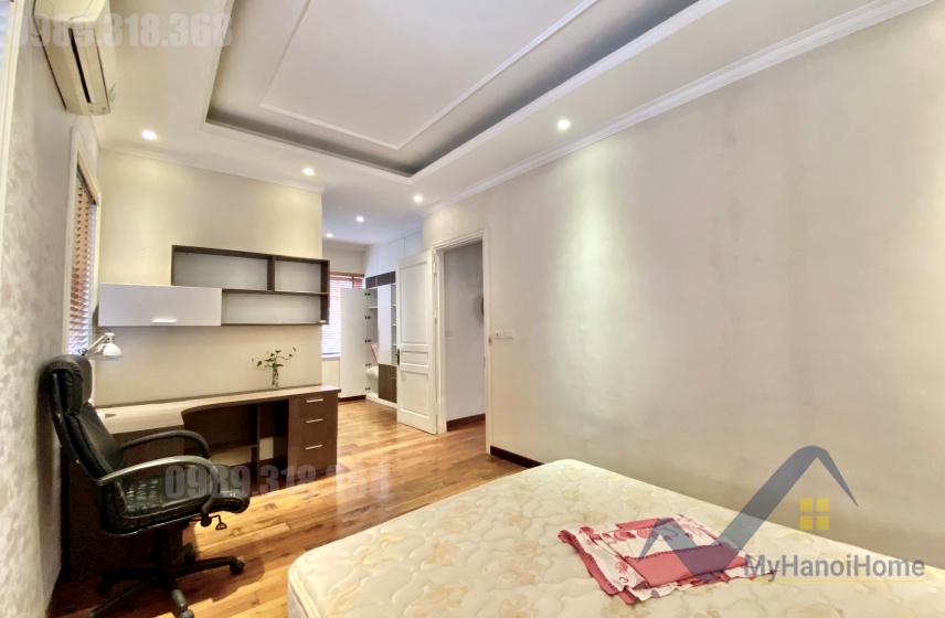 Cho thuê biệt thự Vinhomes Riverside full nội thất Đông Dương 16