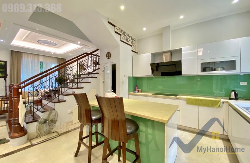 Cho thuê biệt thự Vinhomes Riverside full nội thất Đông Dương 7