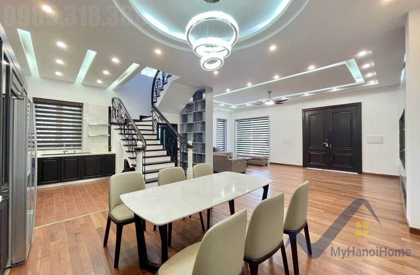 Cho thuê biệt thự Vinhomes Riverside full nội thất gần công viên 4