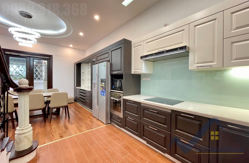 Cho thuê biệt thự Vinhomes Riverside full nội thất gần công viên 5