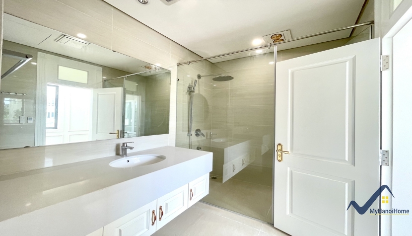 Cho thuê biệt thự Vinhomes Riverside Hoa Lan 4 phòng ngủ 15