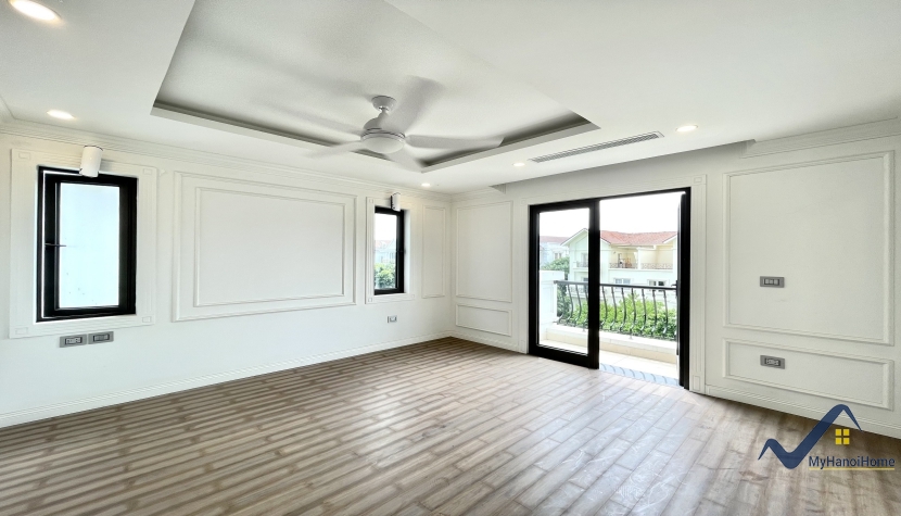 Cho thuê biệt thự Vinhomes Riverside Hoa Lan 4 phòng ngủ 18