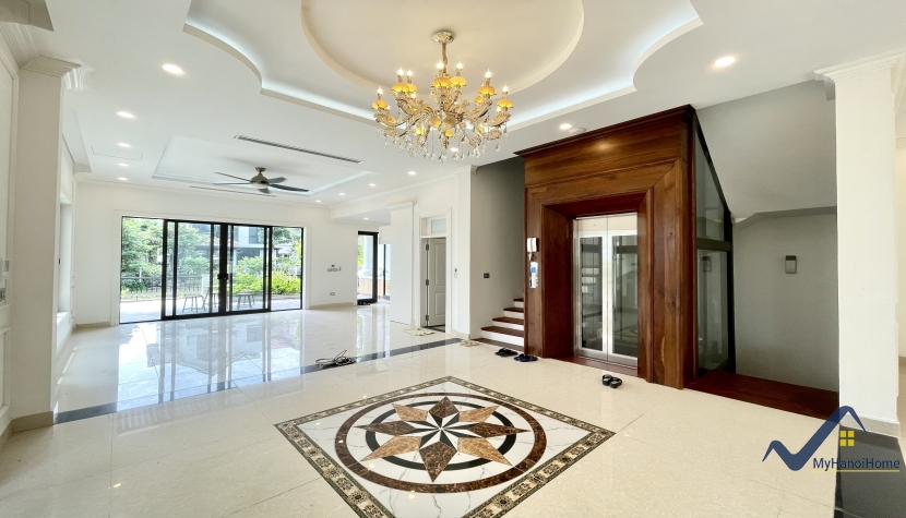 Cho thuê biệt thự Vinhomes Riverside Hoa Lan 4 phòng ngủ 4