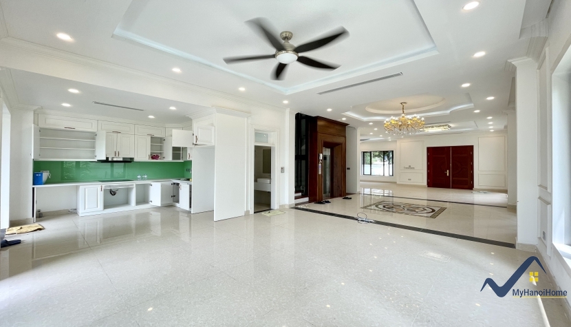 Cho thuê biệt thự Vinhomes Riverside Hoa Lan 4 phòng ngủ 5