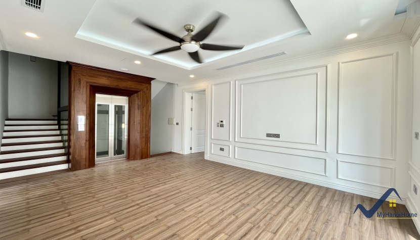 Cho thuê biệt thự Vinhomes Riverside Hoa Lan 4 phòng ngủ 7