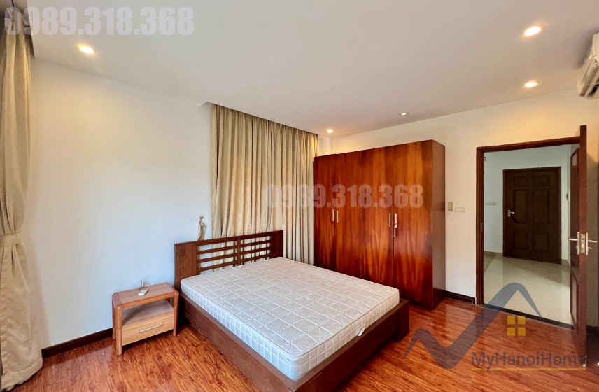 Cho thuê biệt thự Vinhomes Riverside Hoa Sữa, full nội thất gần sân Golf 16