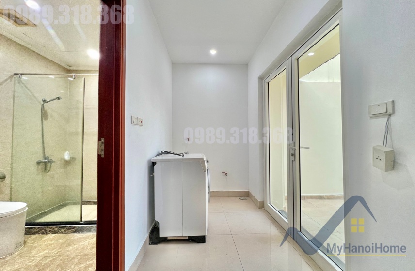 Cho thuê biệt thự Vinhomes Riverside Hoa Sữa, full nội thất gần sân Golf 17