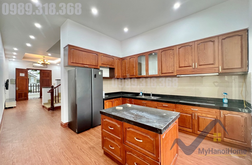 Cho thuê biệt thự Vinhomes Riverside Hoa Sữa, full nội thất gần sân Golf 4