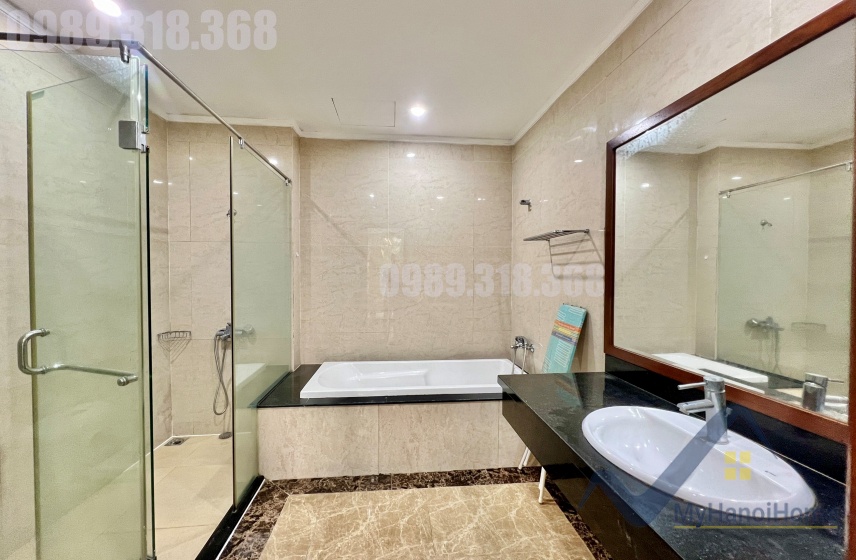Cho thuê biệt thự Vinhomes Riverside Hoa Sữa, full nội thất gần sân Golf 8