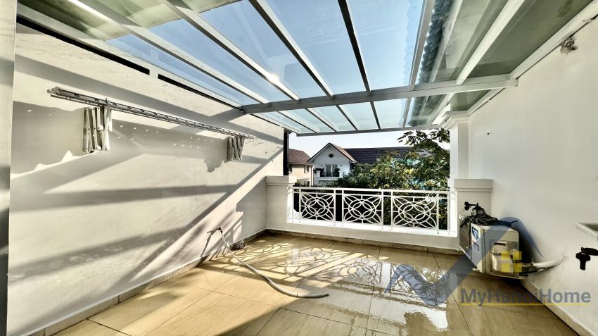 Cho thuê biệt thự Vinhomes Riverside khu Hoa Sữa full đồ 22