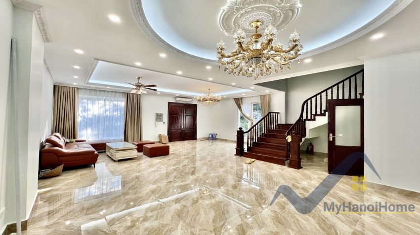 Cho thuê biệt thự Vinhomes Riverside khu Hoa Sữa full đồ 4