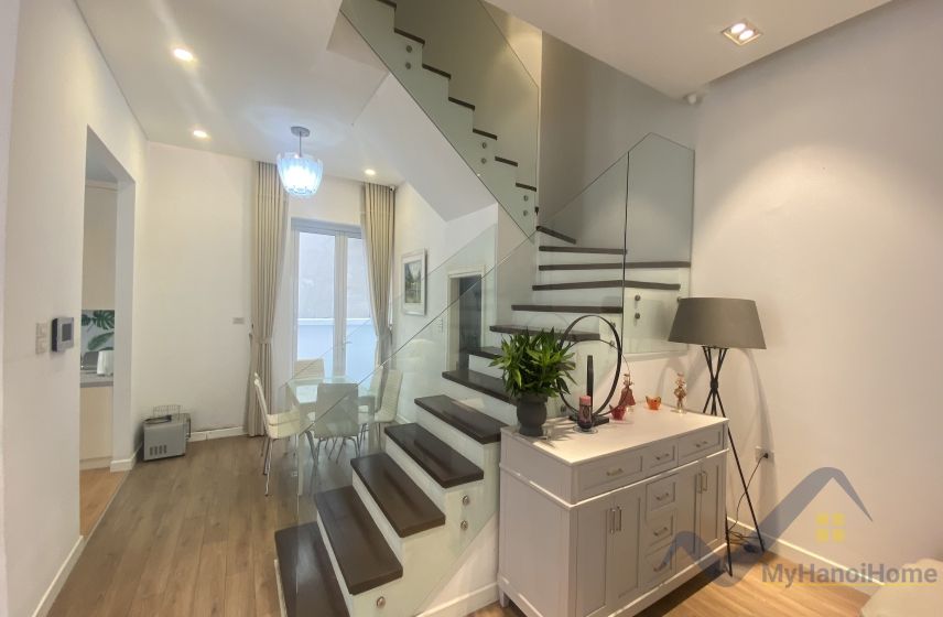 Cho thuê biệt thự Vinhomes Riverside nội thất hiện đại 3