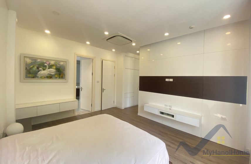 Cho thuê biệt thự Vinhomes Riverside nội thất hiện đại 7