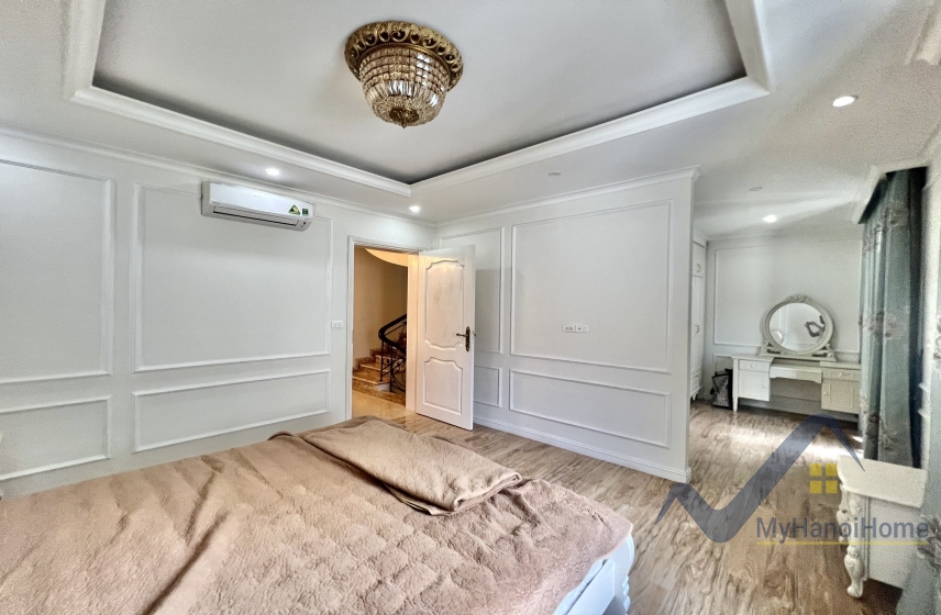 Cho thuê biệt thự Vinhomes Riverside nội thất tân cổ điển 14