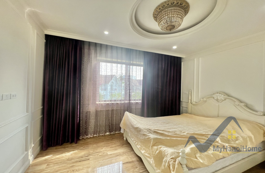 Cho thuê biệt thự Vinhomes Riverside nội thất tân cổ điển 17