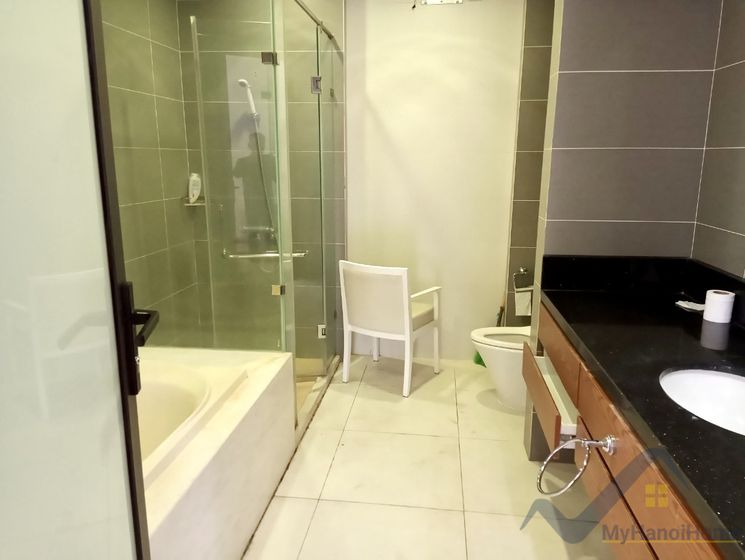 Cho thuê biệt thự Vinhomes Riverside song lập đủ đồ 11