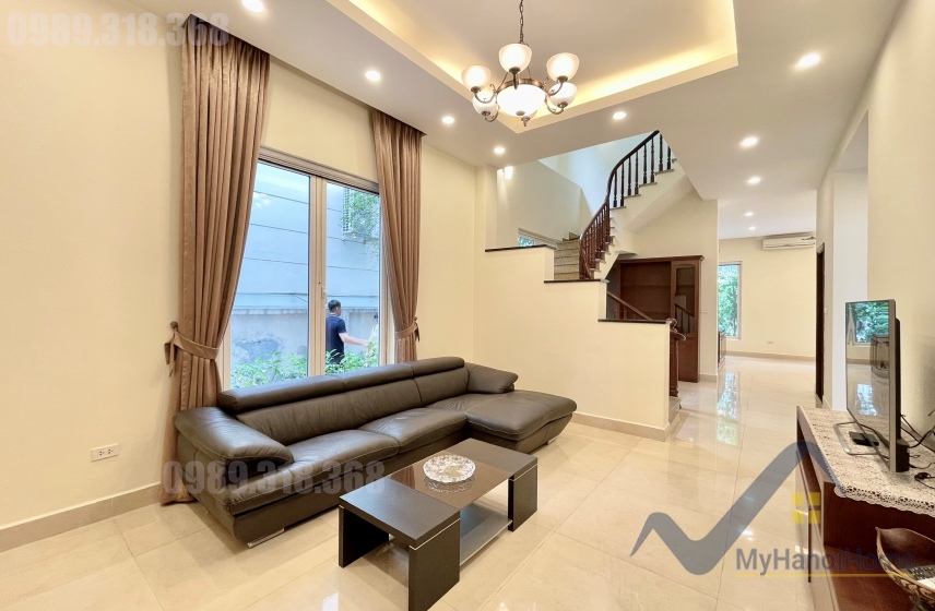 Cho thuê biệt thự Vinhomes Riverside, song lập full nội thất 1
