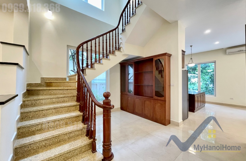 Cho thuê biệt thự Vinhomes Riverside, song lập full nội thất 3