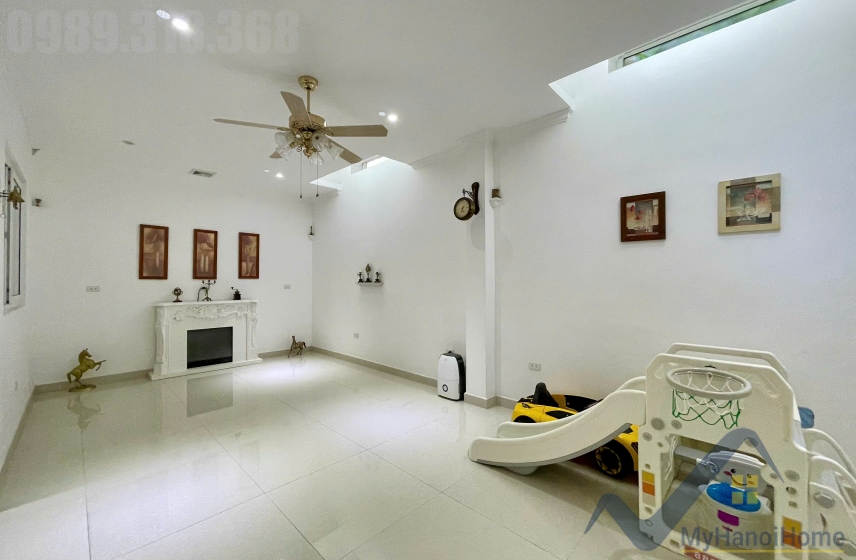 Cho thuê biệt thự Vinhomes Riverside trang bị full nội thất 4pn 10