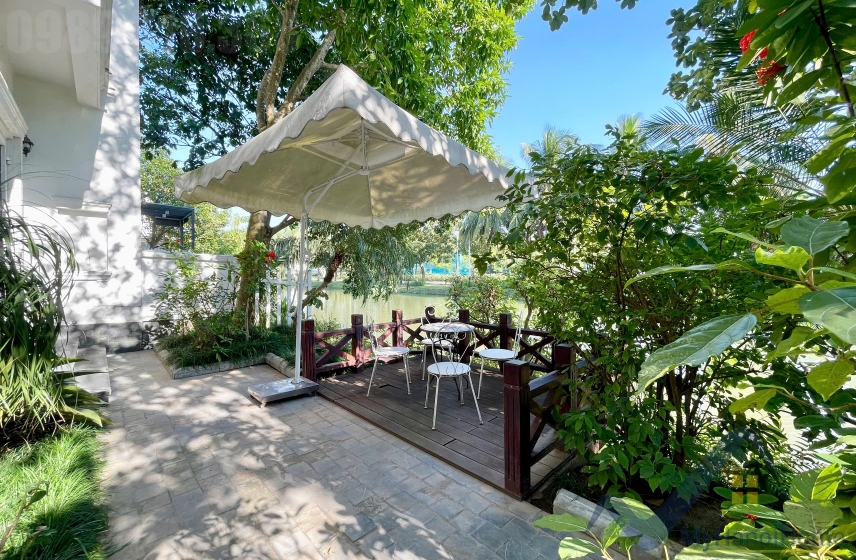 Cho thuê biệt thự Vinhomes Riverside trang bị full nội thất 4pn 7