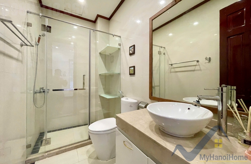 Cho thuê biệt thự Vinhomes Riverside trang bị full nội thất 4pn 8