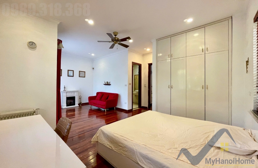 Cho thuê biệt thự Vinhomes Riverside trang bị full nội thất 4pn 15