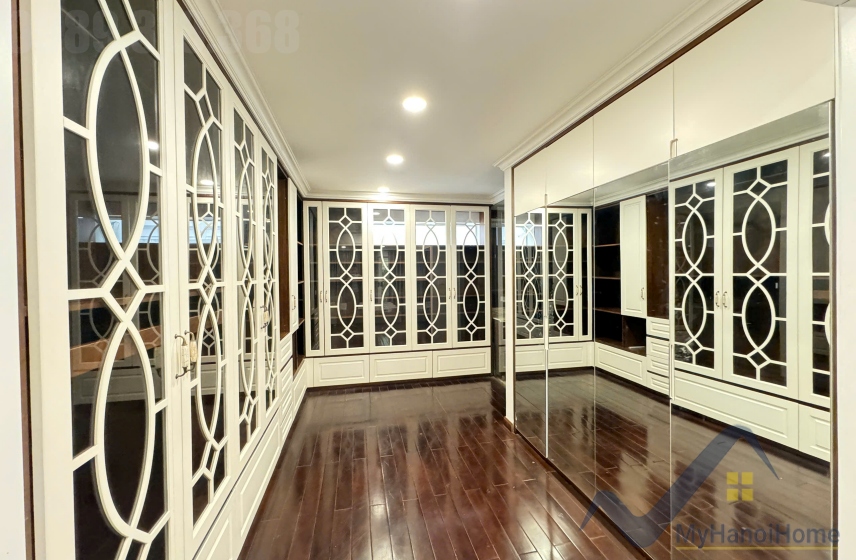 Cho thuê biệt thự Vinhomes Riverside trang bị full nội thất 15