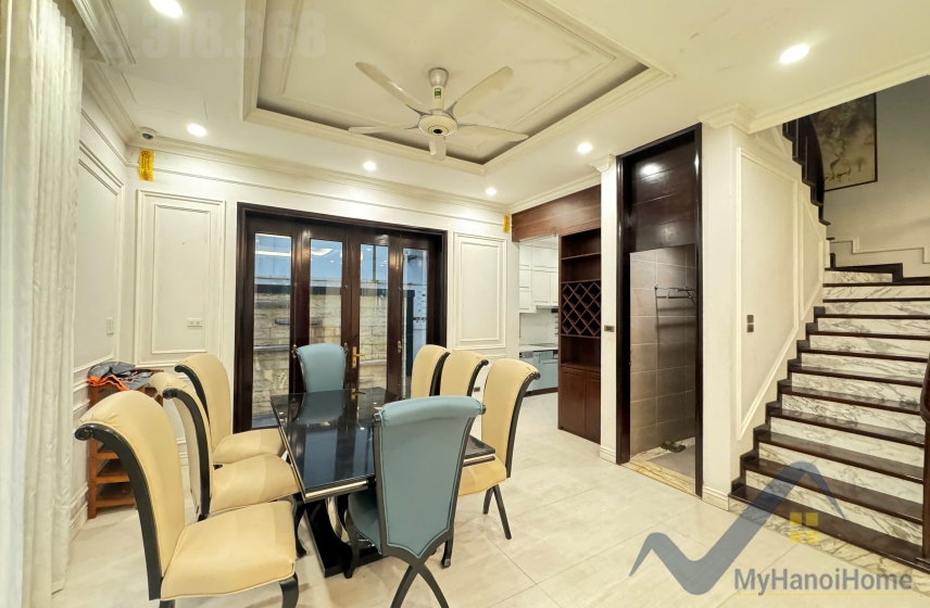 Cho thuê biệt thự Vinhomes Riverside trang bị full nội thất 3