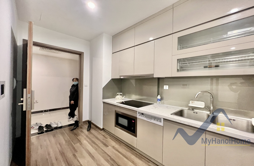 Cho thuê căn hộ 2PN 2WC chung cư Vinhomes Symphony full 5