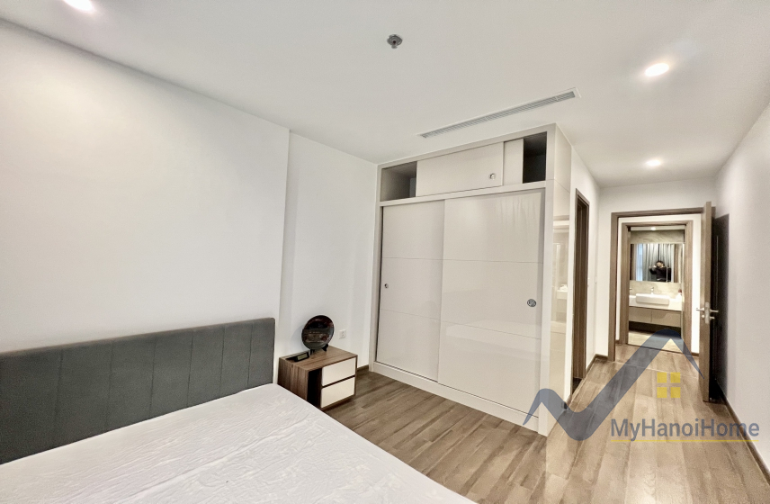 Cho thuê căn hộ 2PN 2WC chung cư Vinhomes Symphony full 7
