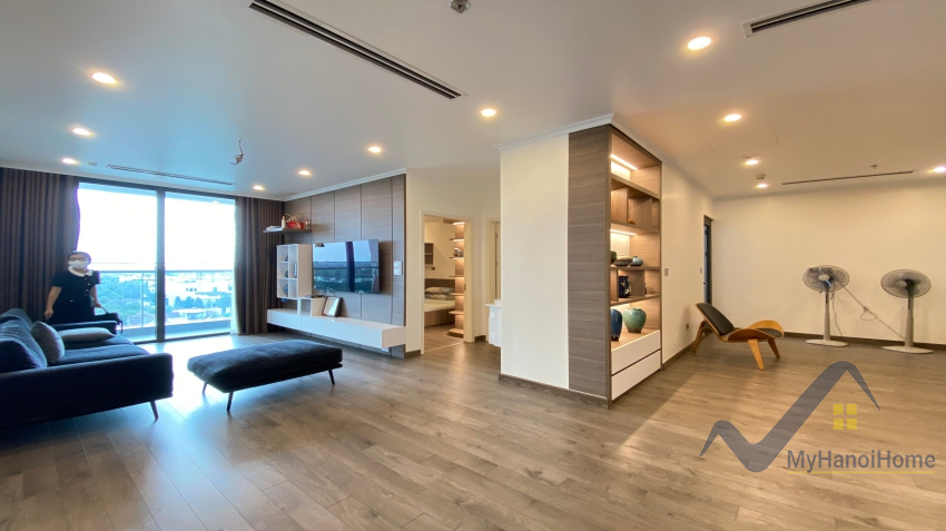 Cho thuê căn hộ 2PN 2WC tại Symphony căn hộ đập thông 1