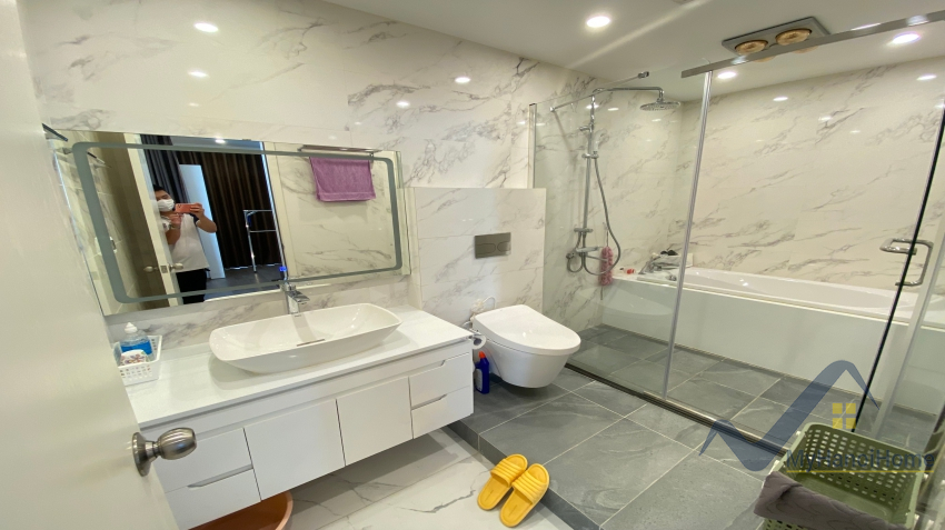 Cho thuê căn hộ 2PN 2WC tại Symphony căn hộ đập thông 11