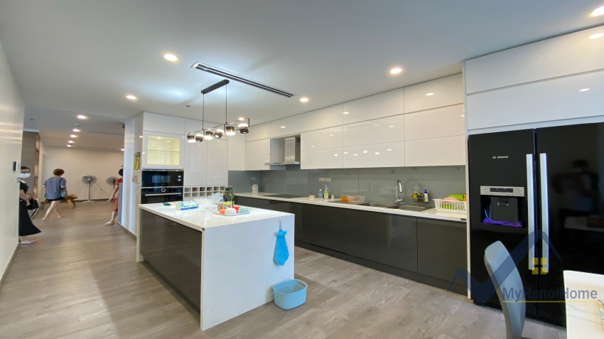 Cho thuê căn hộ 2PN 2WC tại Symphony căn hộ đập thông 4