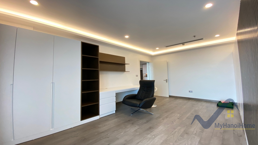 Cho thuê căn hộ 2PN 2WC tại Symphony căn hộ đập thông 9