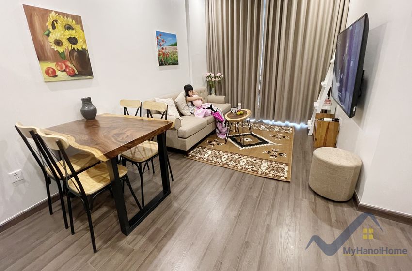 Cho thuê căn hộ 2PN 2WC tại Vinhomes Symphony Riverside 1