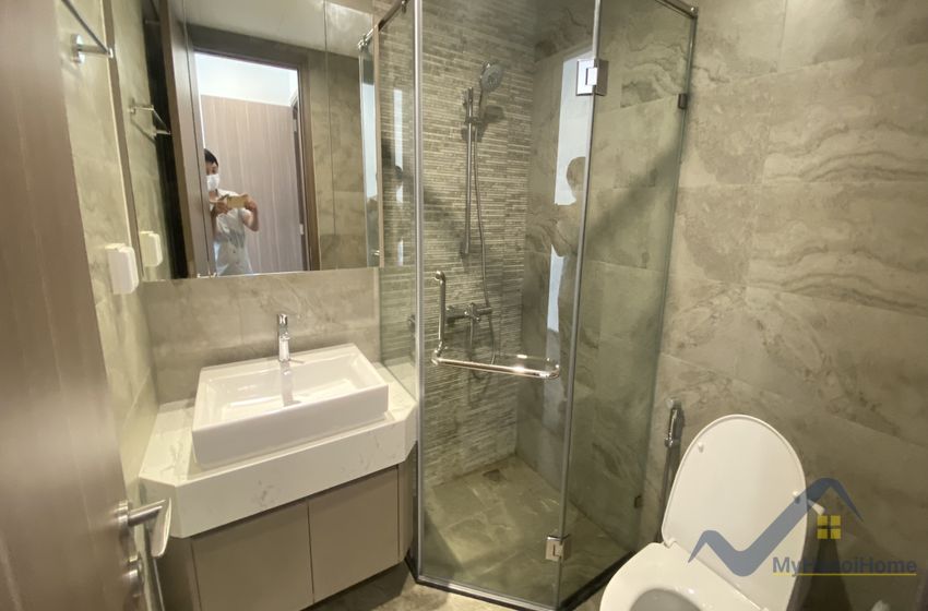 Cho thuê căn hộ 2PN 2WC tại Vinhomes Symphony Riverside 10