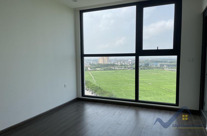 Cho thuê căn hộ 2PN 2WC tại Vinhomes Symphony Riverside 12