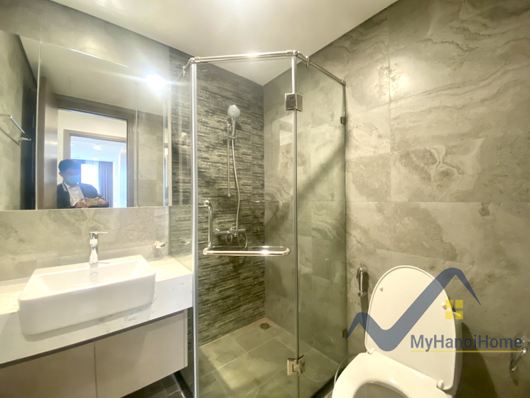 Cho thuê căn hộ 2PN 2WC tại Vinhomes Symphony tòa S5 9
