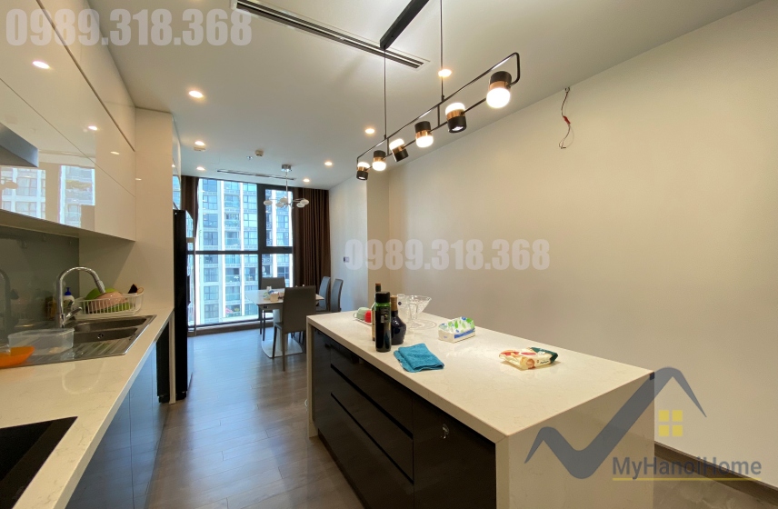 Cho thuê căn hộ 2PN đập thông Symphony diện tích 140m2 4