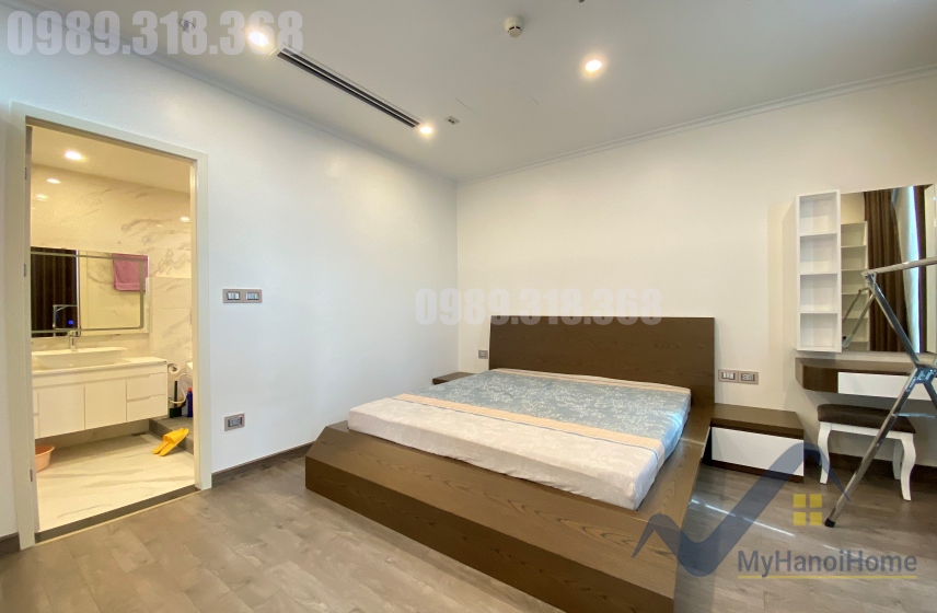 Cho thuê căn hộ 2PN đập thông Symphony diện tích 140m2 7