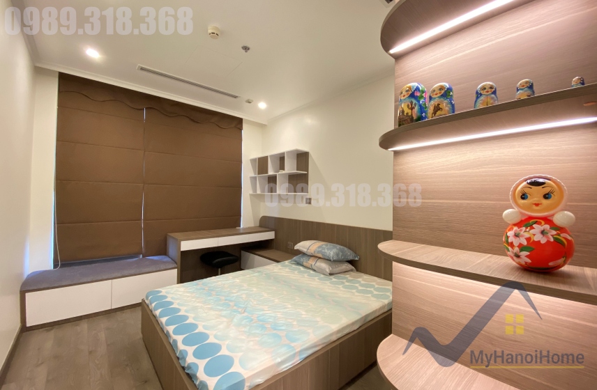 Cho thuê căn hộ 2PN đập thông Symphony diện tích 140m2 9