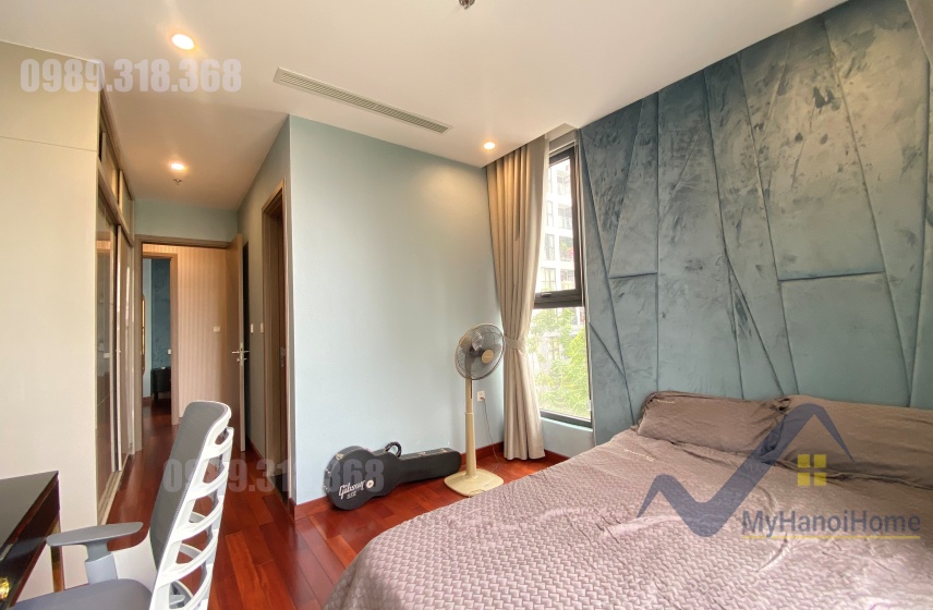 Cho thuê căn hộ đập thông 3PN, 4WC Vinhomes Symphony 130m2 14