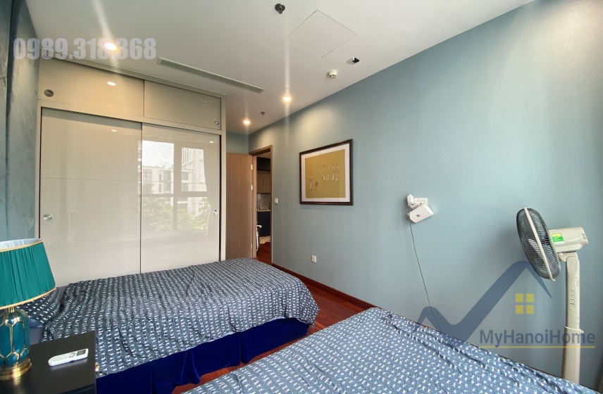 Cho thuê căn hộ đập thông 3PN, 4WC Vinhomes Symphony 130m2 24