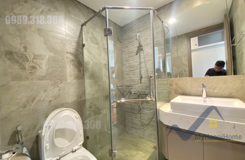 Cho thuê căn hộ đập thông 3PN, 4WC Vinhomes Symphony 130m2 25