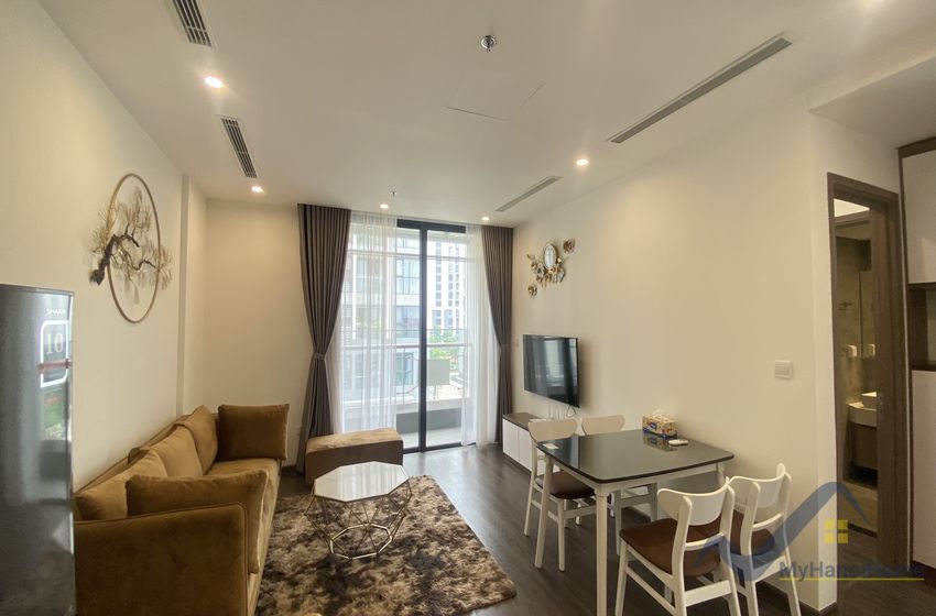 Cho thuê căn hộ đủ đồ Vinhomes Symphony 2PN 2WC 2