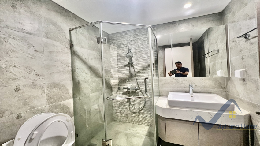 Cho thuê căn hộ Vinhomes Symphony 2PN 2WC đầy đủ nội thất 13