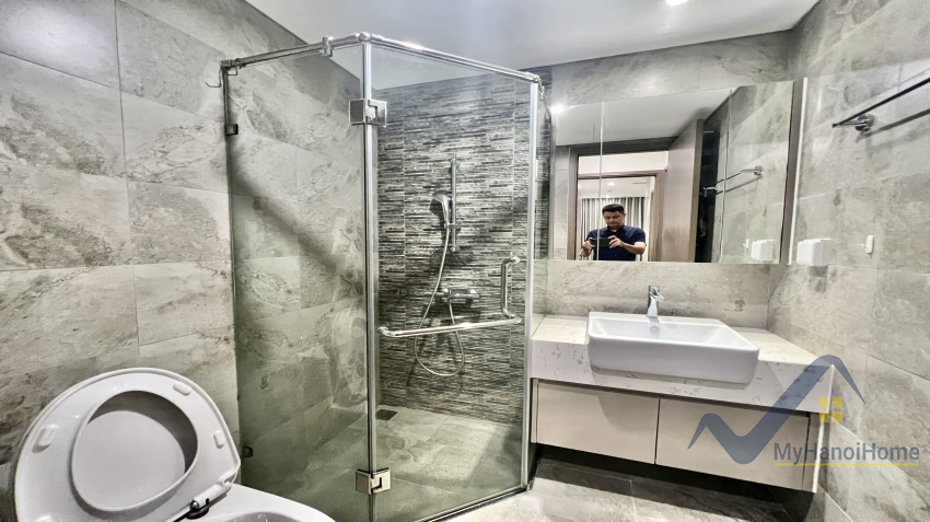 Cho thuê căn hộ Vinhomes Symphony 2PN 2WC đầy đủ nội thất 6