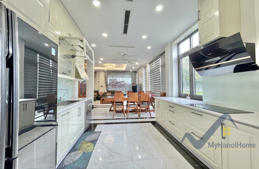 Cho thuê đơn lập Vinhomes Harmony full nội thất bên Hồ 4